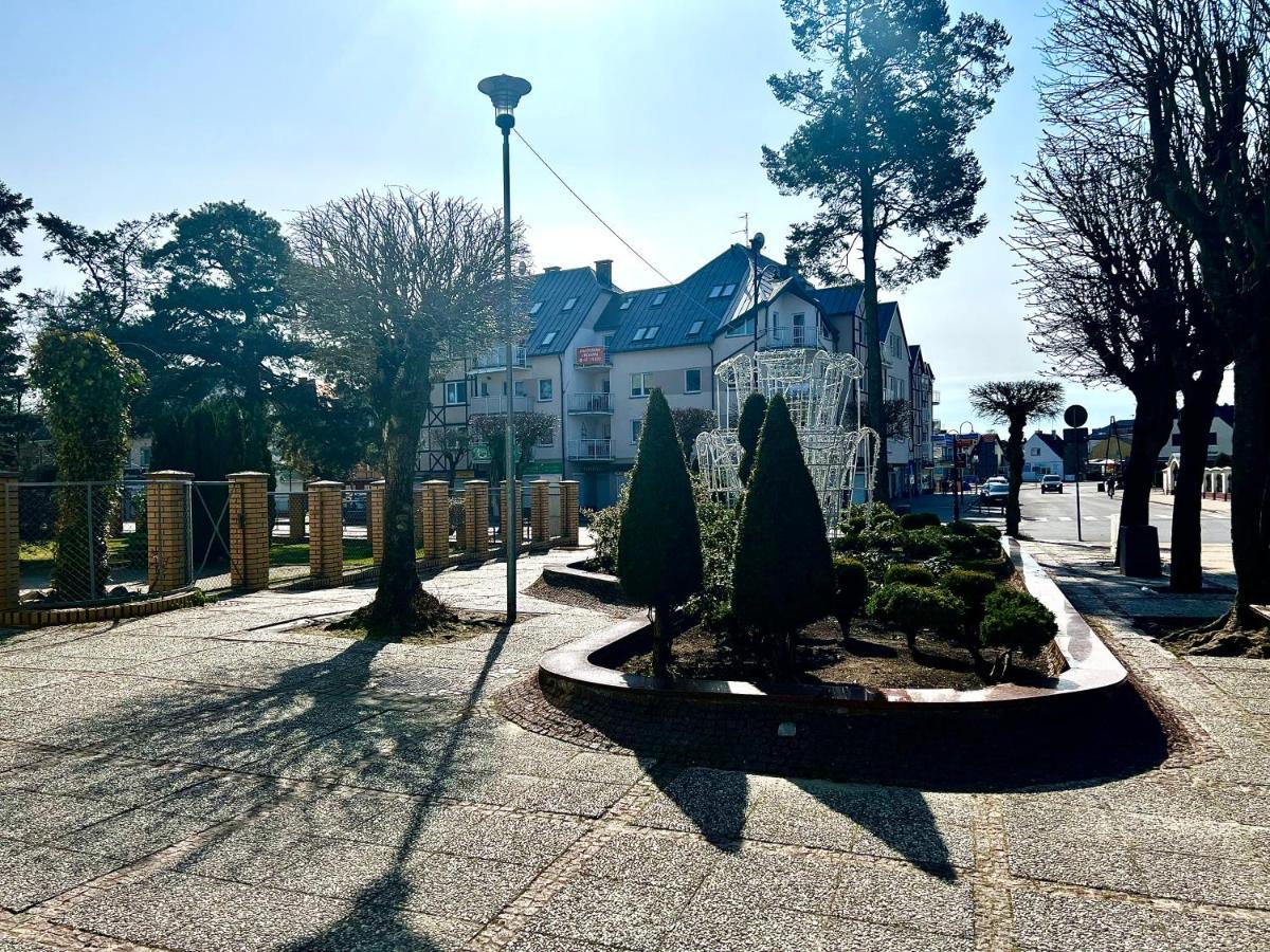 Apartament Opal - Ul. Grunwaldzka Przy Plazy Pobierowo Exteriör bild