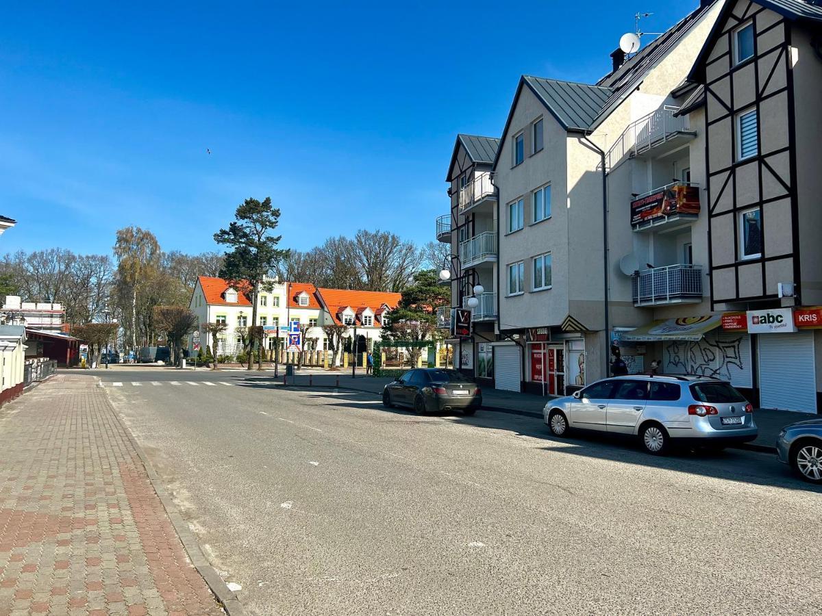 Apartament Opal - Ul. Grunwaldzka Przy Plazy Pobierowo Exteriör bild