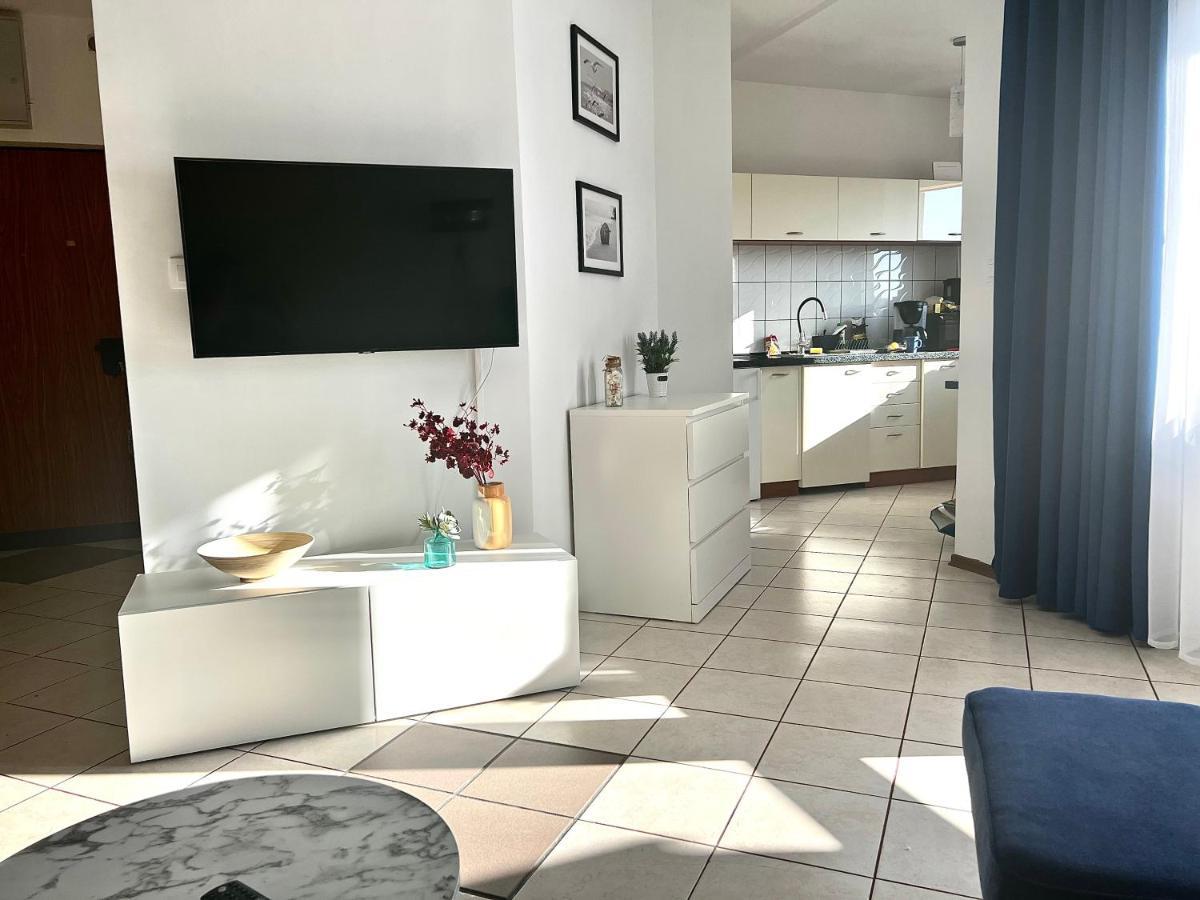 Apartament Opal - Ul. Grunwaldzka Przy Plazy Pobierowo Exteriör bild